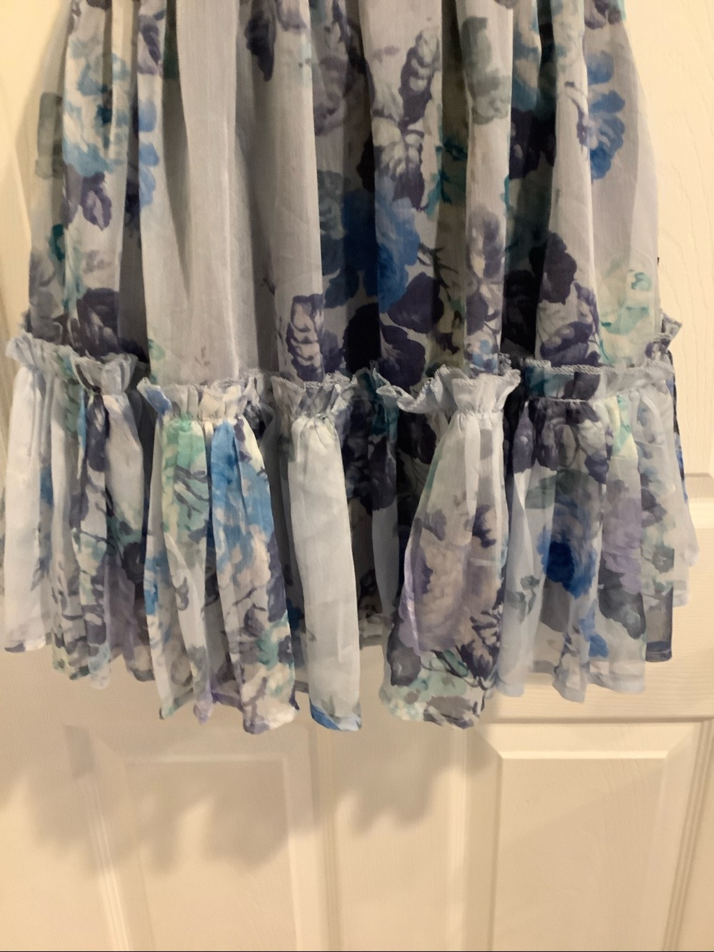NWT LULU’S Gray/Blue Floral Strappy Tie Back Summer Wedding Guest Mini Dress S - Picture 5 of 14